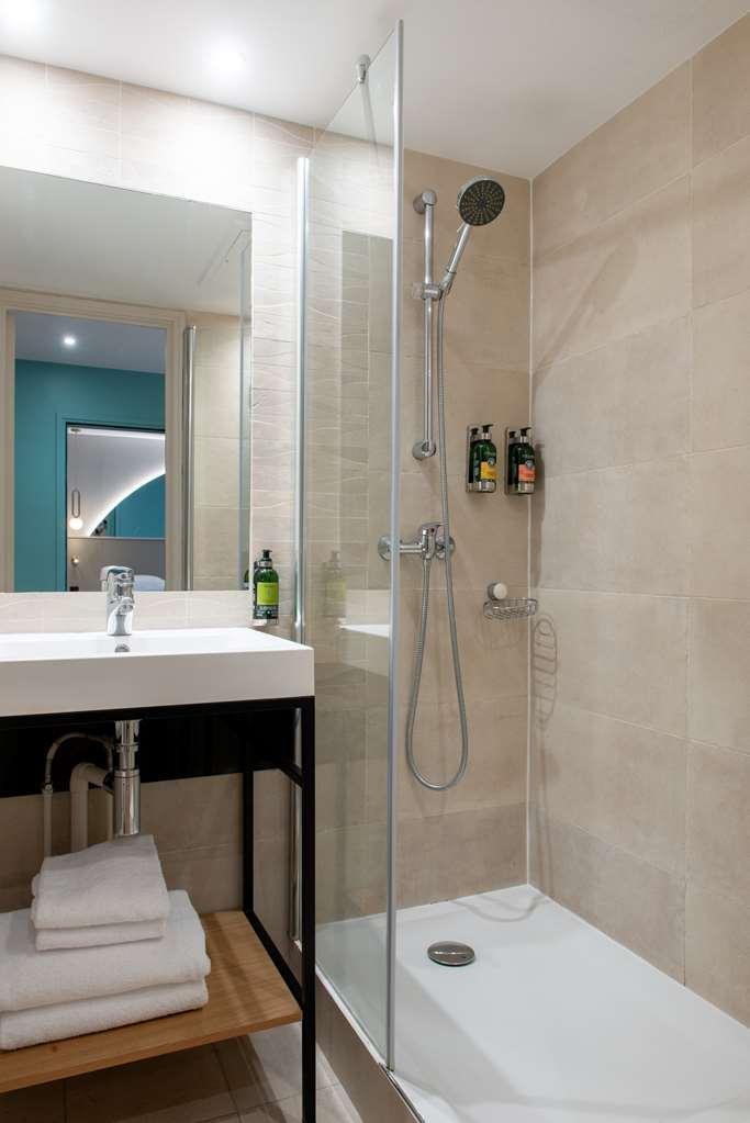 Arc Elysees Paris Room photo